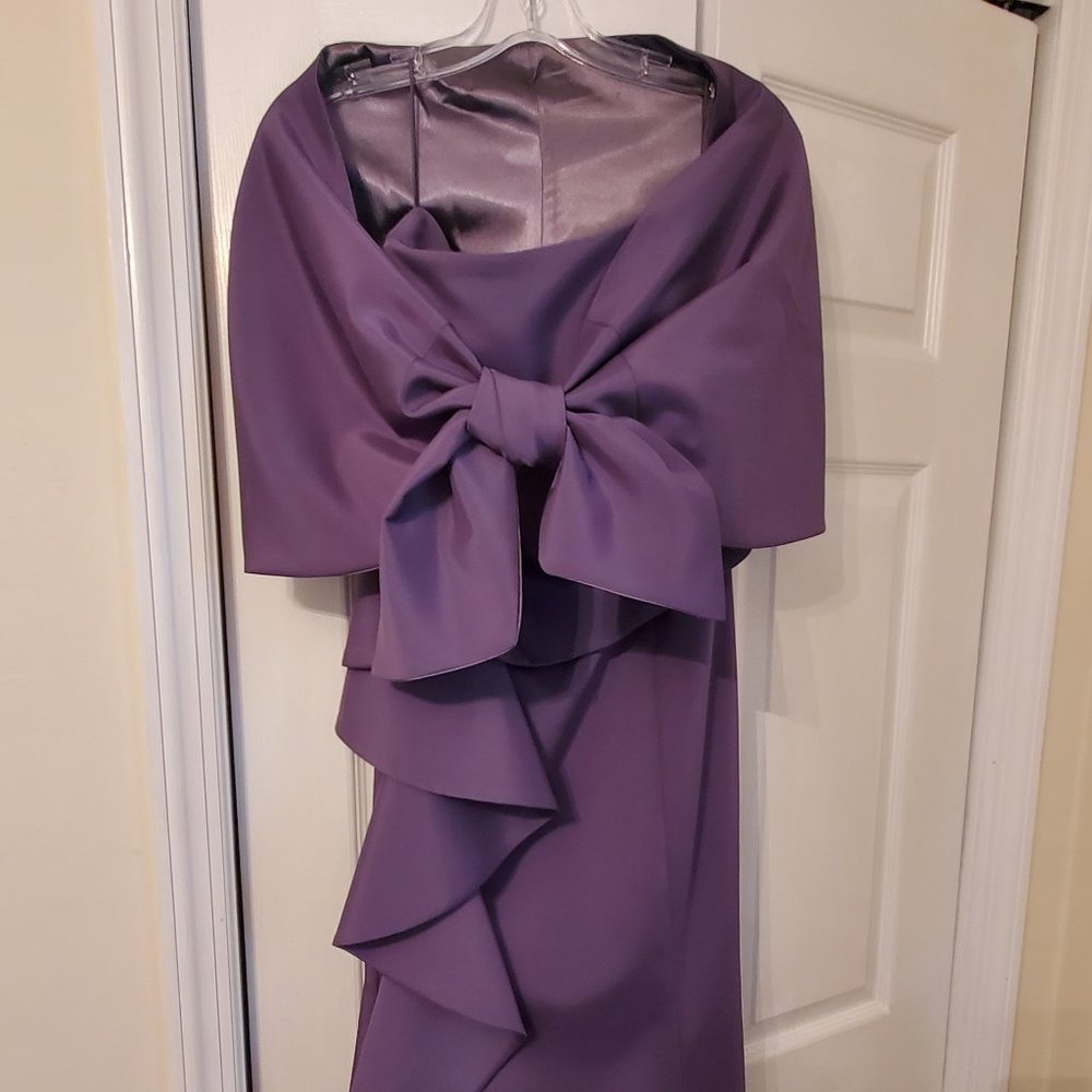 John Paul Ataker gown. Size 10 taken in a bit, train removed to make shawl 👗